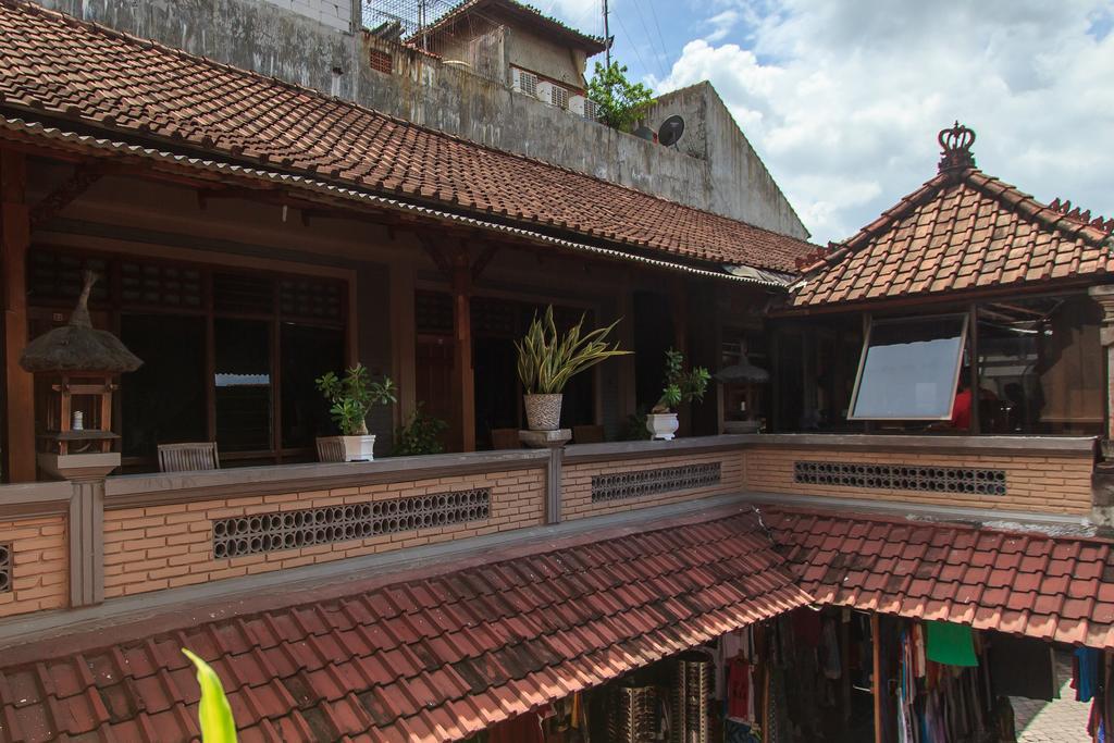 Rabasta Kuta Beach Inn Экстерьер фото