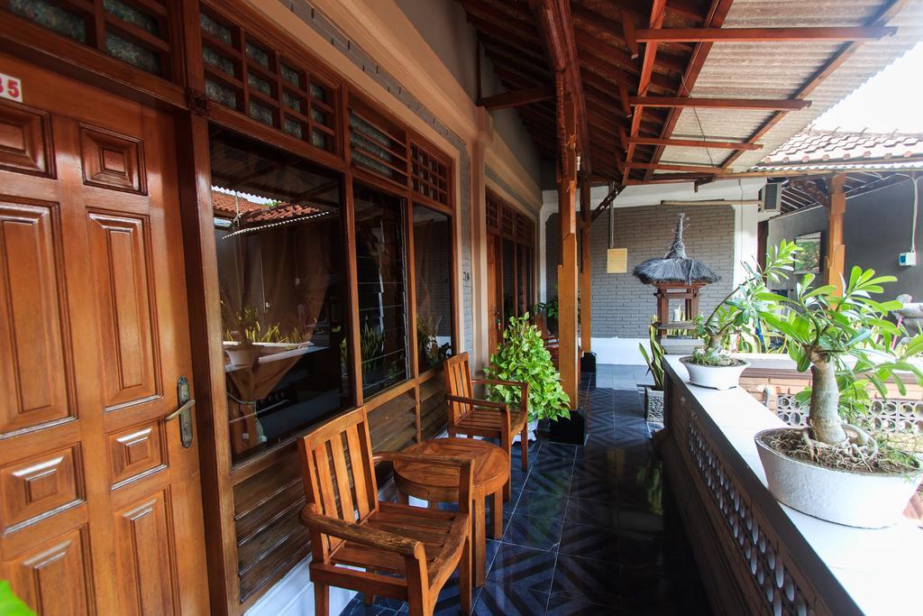 Rabasta Kuta Beach Inn Экстерьер фото