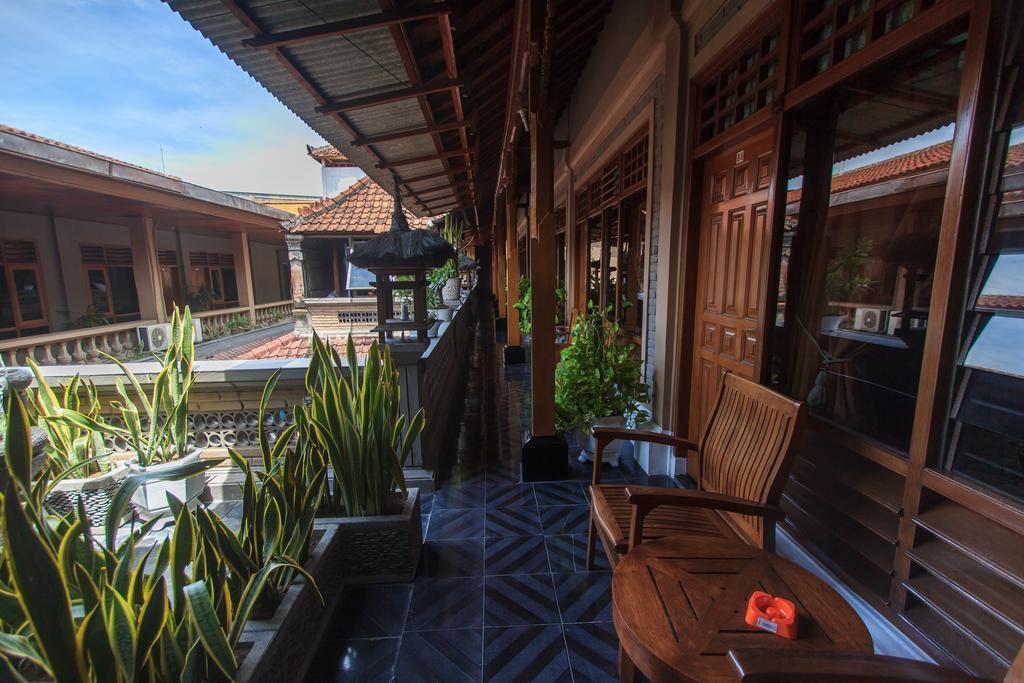 Rabasta Kuta Beach Inn Экстерьер фото