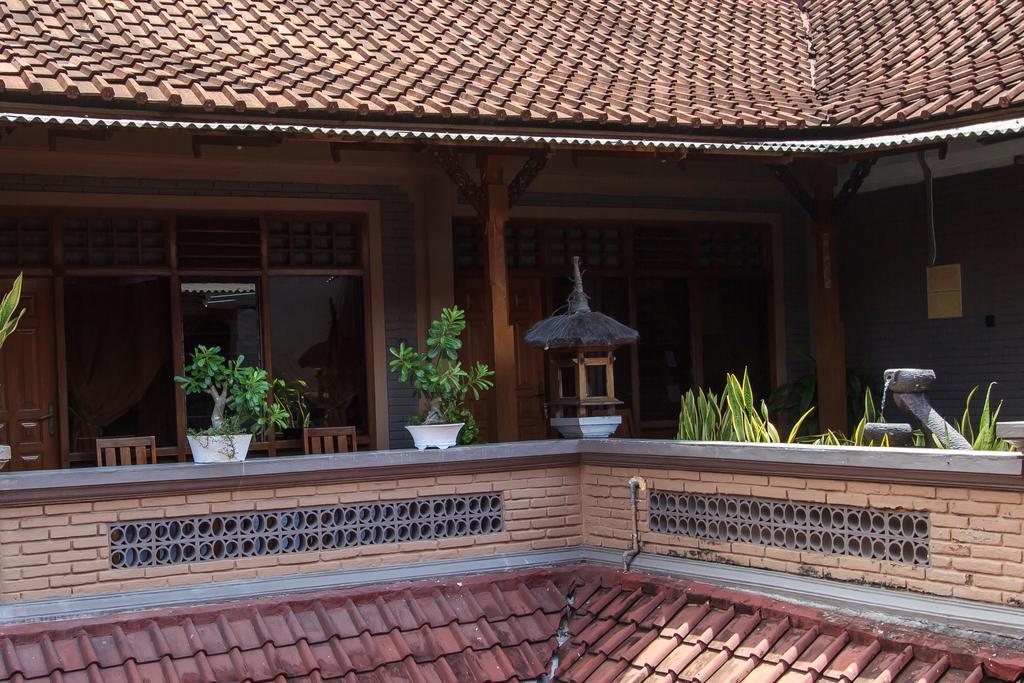 Rabasta Kuta Beach Inn Экстерьер фото
